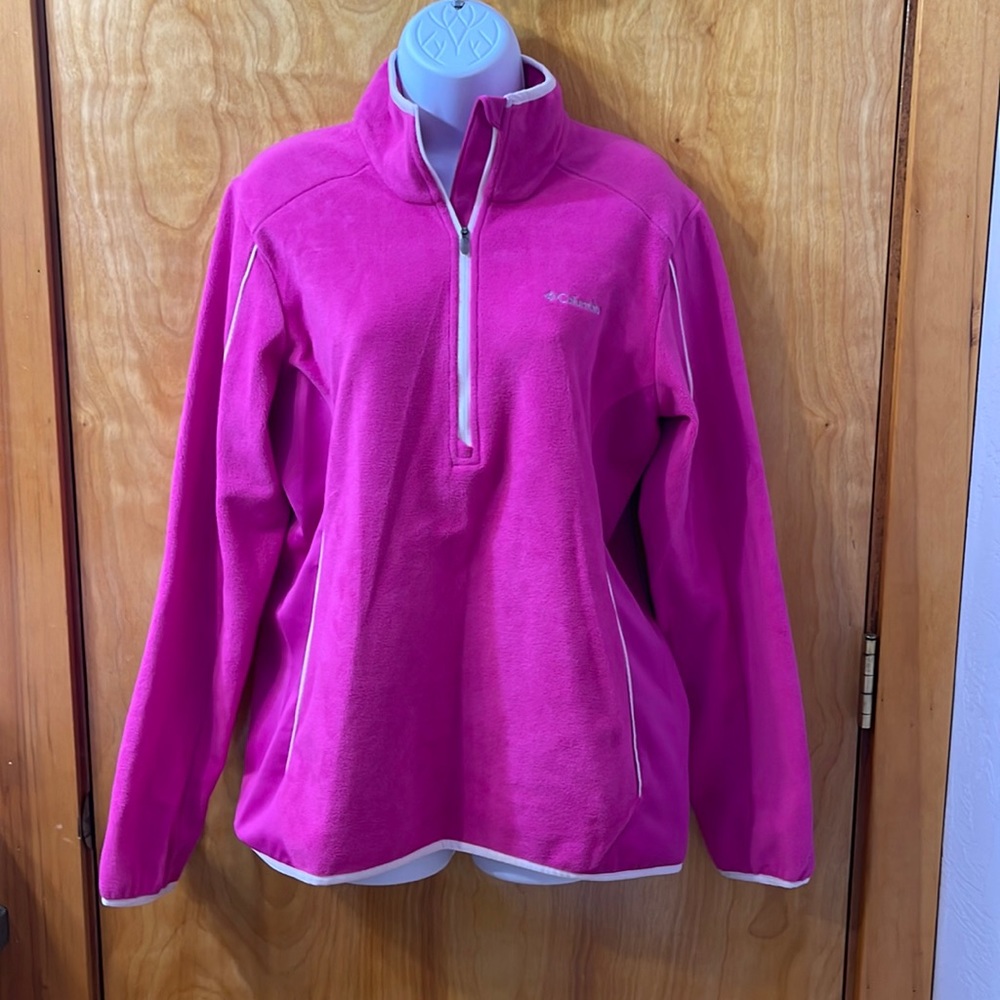 NWOT. Columbia Omni-Heat pull over. Size Medium